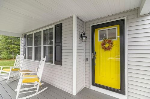 81 Teakwood Dr, Coventry, RI 02816-8551
