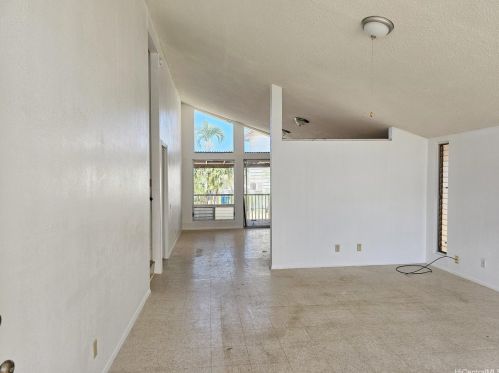 86-897 Iniki Pl, Nanakuli, HI 96792-2924