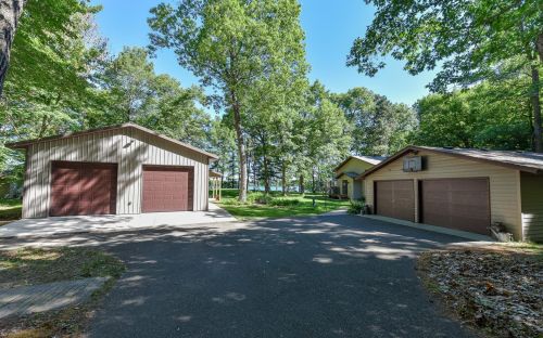 21837 Windy Ridge Rd, Brainerd, MN 56401-7052