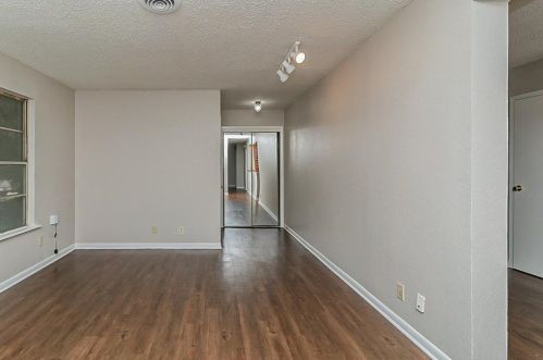 5441 Mcconnell Dr, Fort Worth TX  76134-1005 exterior