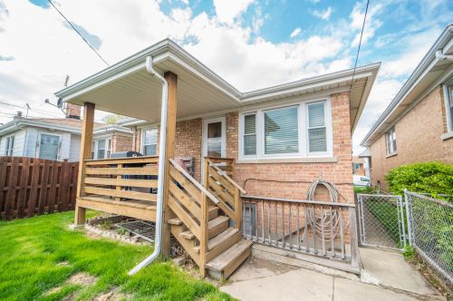7217 Pensacola Ave, Chicago, IL 60706-1222