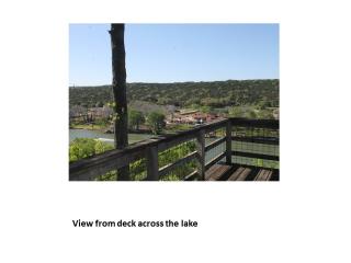 1814 Cliffwood Dr, Austin TX  78733-1505 exterior