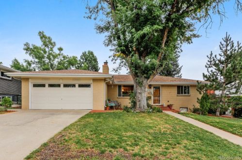 2762 Depew St, Denver, CO 80214-8439