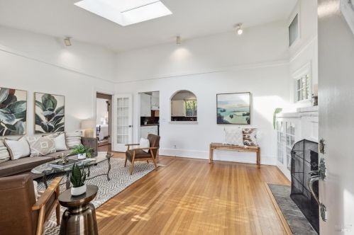 34 Walnut Ave, Mill Valley, CA 94941-2706