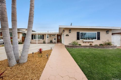 11620 Grovedale Dr, Whittier, CA 90604-3636