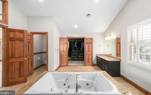 4210 Hogan Dr, Middletown MD  21769-6620 exterior