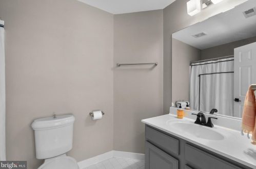 944 Old County Rd, Severna Park MD 21146-4817 exterior