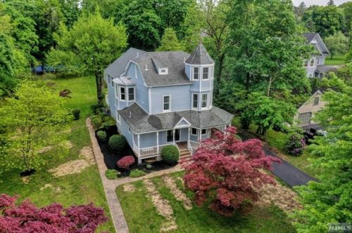 159 Irving St, Ridgewood, NJ 07450-4518