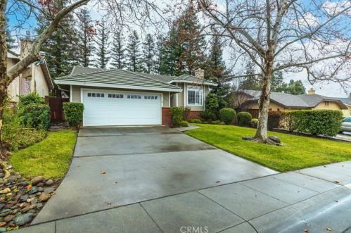 455 Brookside Dr, Chico, CA 95928-3946