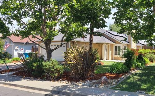 804 Sapphire Cir, Vacaville, CA 95687-7816