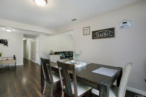 5543 Wentworth Dr, Riverside CA  92505-3151 exterior