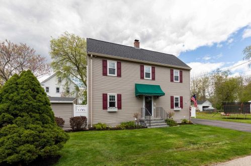 23 2nd St, Somersworth, NH 03878-2913