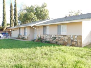 3420 Chase Rd, Riverside, CA 92501-1329