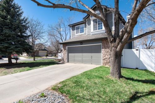6595 Iowa Pl, Denver, CO 80232-7071