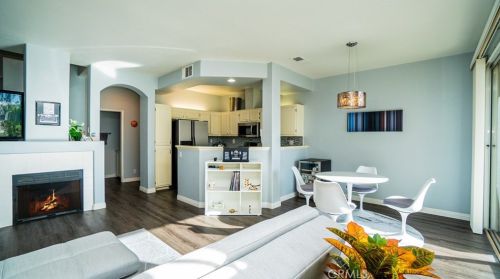 1055 Positano Ave, Anaheim CA  92808-1541 exterior