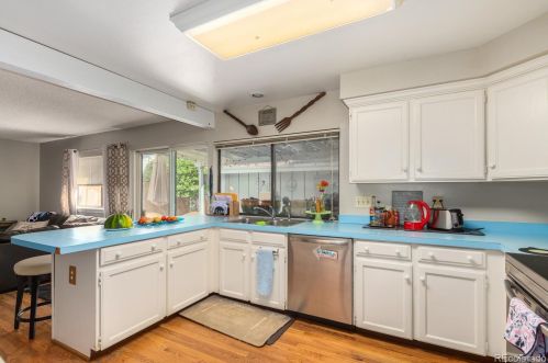 7556 Rosemary Cir, Englewood CO 80112-6421 exterior