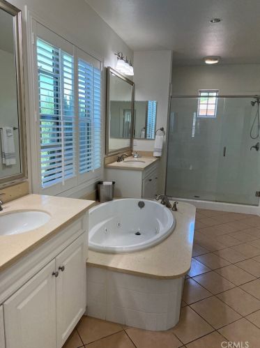 237 Mantle, Irvine CA  92618-1514 exterior