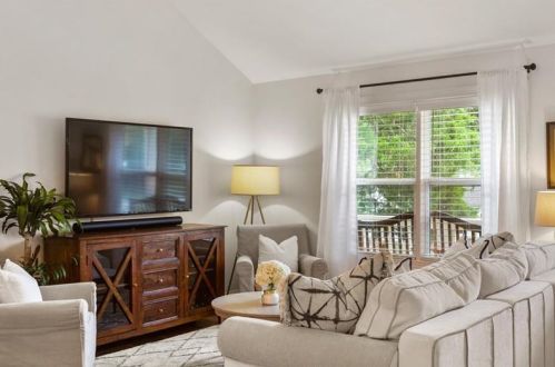 1888 Ham Dr, Atlanta GA  30341-3222 exterior