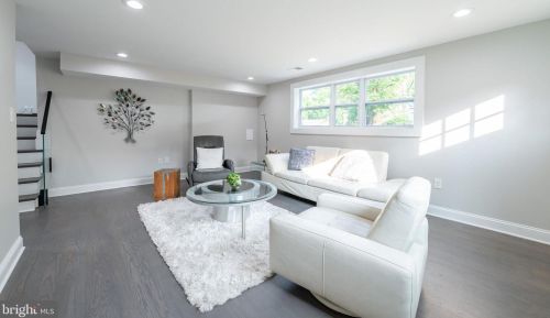 820 Malibu Dr, Silver Spring MD  20901-3648 exterior