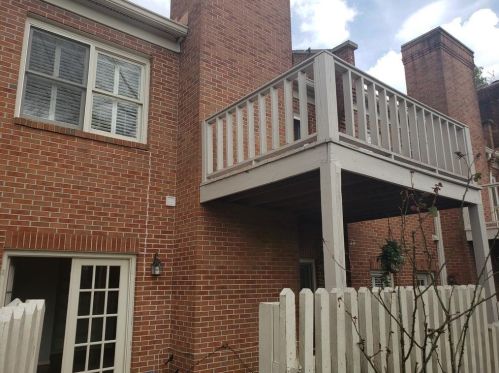 502 Ansley Villa Dr, Atlanta GA  30324-4813 exterior