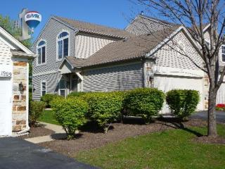 1905 Misty Ridge Ln, Aurora, IL 60503-7333