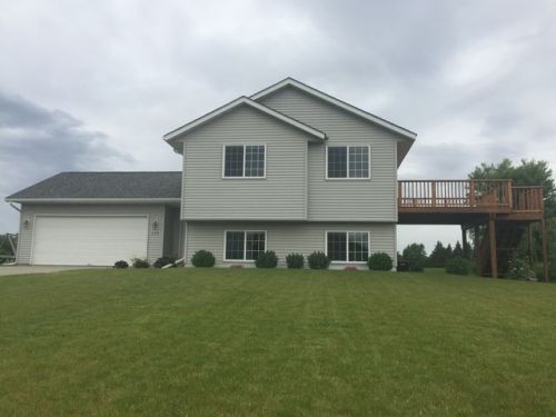 577 11th Ave, Melrose, MN 56352-1480
