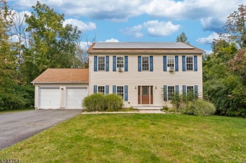 17 Shore Lake Owassa Rd, Fredon, NJ 07860-4801