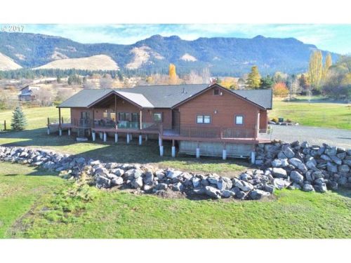69749 Antles Ln, Cove OR  97824-8218 exterior