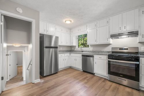 3063 Kathy Ln, Conyers, GA 30012-2131