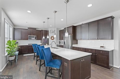 402 Chickamauga Dr, Harpers Ferry WV  25425 exterior