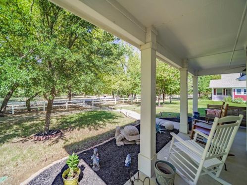 1804 Dr Sanders Rd, Aubrey, TX 76227-5214