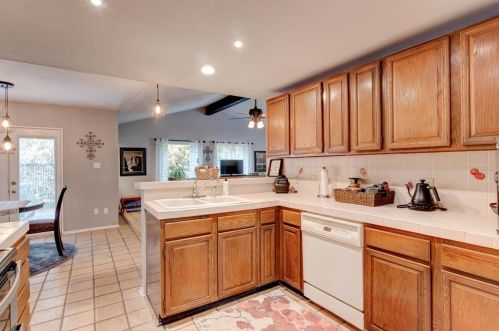 8100 Lea Shore St, Fort Worth TX  76179-3219 exterior
