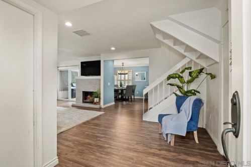 2484 Caminito Venido, San Diego, CA 92107-1504