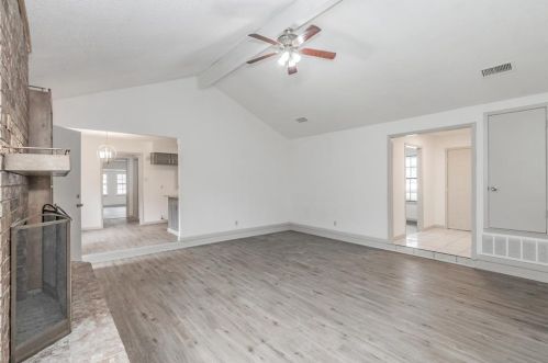 2401 Stephen Lee Dr, Fort Worth TX  76119-2701 exterior