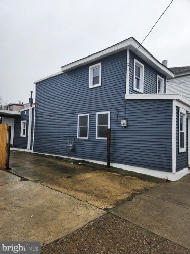 127 Texas Ave, Atlantic City, NJ 08401-3948