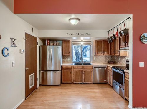 5321 Pagosa Way, Aurora CO 80015-2452 exterior