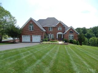 1049 Ivy Point Ct, Forest, VA 24551-1812