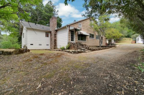 95 Milligan Ln, Bangor, CA 95914-9714
