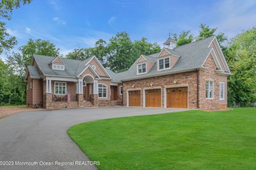 139 Cold Indian Spg Rd, Tinton Falls NJ 07712-3247 exterior