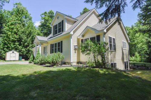 20 Westgate Rd, Mount Vernon, NH 03057-1917