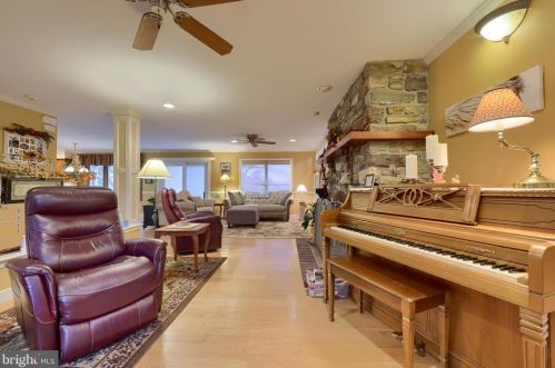 2078 Jarvis Rd, Lancaster PA  17601-6026 exterior