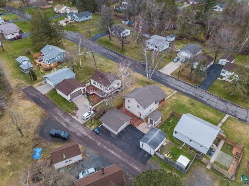 9406 Seaver Ave, Duluth, MN 55808-1330