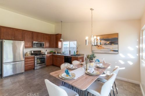 7350 Calle Granada, Anaheim CA  92808-1052 exterior
