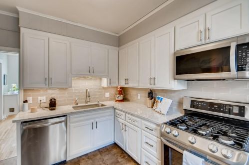 141 Cretin Ave, Saint Paul MN  55104-5702 exterior