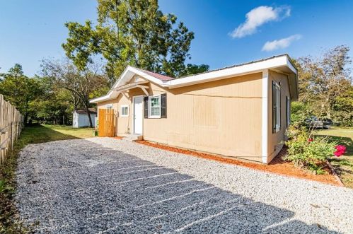 128 Victory Dr, Monroe, GA 30655-2822