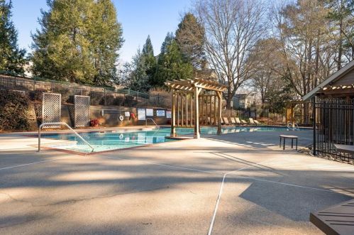 903 Riverview Dr, Marietta GA  30067-4512 exterior