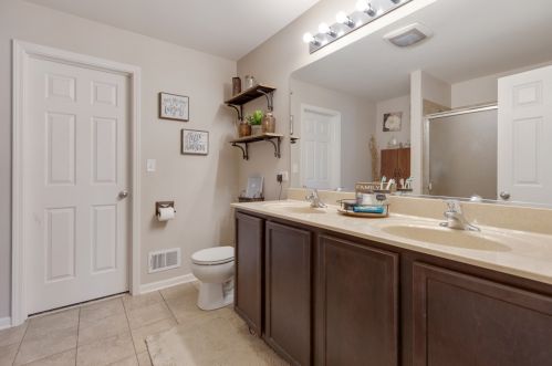 1114 Sarasota Dr, Pingree Grove IL  60140-2026 exterior