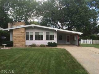 904 School St, Normal IL  61761-1331 exterior