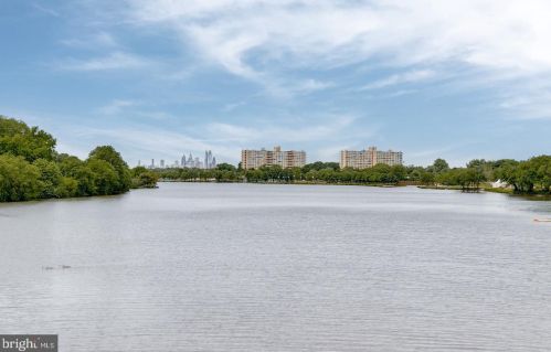 135 Haddon Ave, Camden NJ  08108-1033 exterior