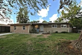 6262 Glenn Ave, Fresno, CA 93704-1528